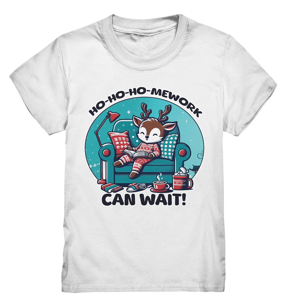Ho - Ho - Ho - mework Can Wait – Das gemütliche Rentier im Weihnachtsschlaf! - Kids Premium Shirt - FaunaFeels Onlineshop Kids & Babys